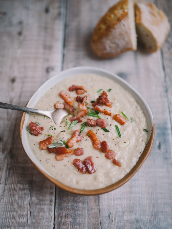 Jerusalem artichoke soup with lardons & rosemary